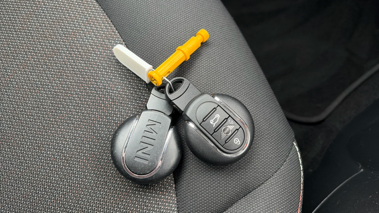 MINI Hatchback 1.5 Cooper Classic 5dr Auto Petrol Hatchback